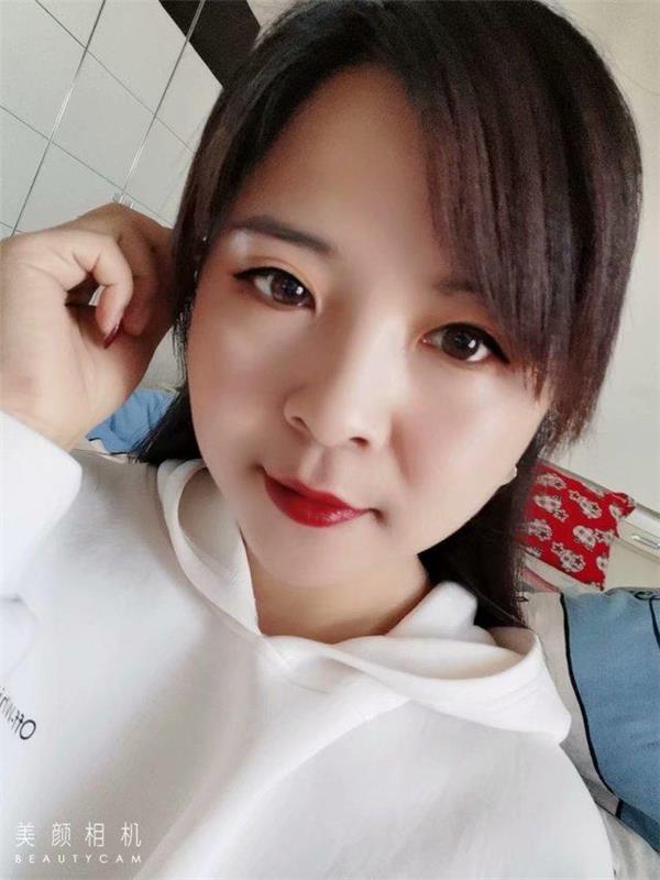 闷Sao型轻熟女一个，有钱做什么都可以